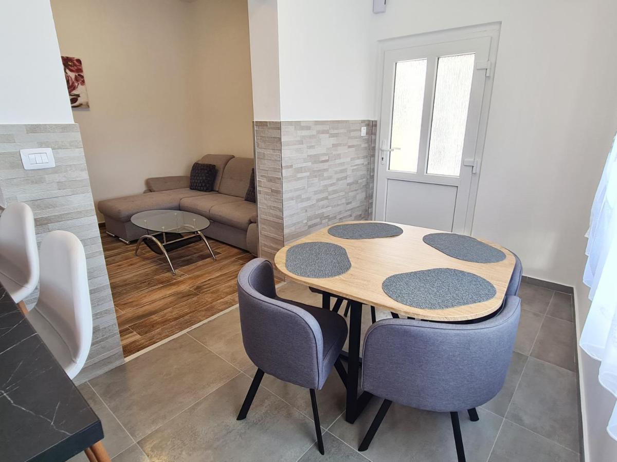 Apartment Antonio Banjole Buitenkant foto